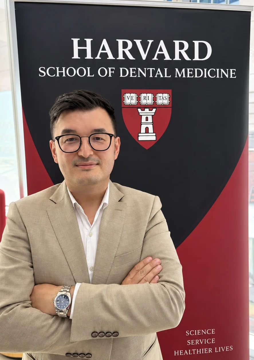 Dr. Olgun Chemal la Harvard School of Dental Medicine, Boston